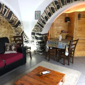 Antony's Casa vacanze Aeroporto di Catania Fontana Rossa
